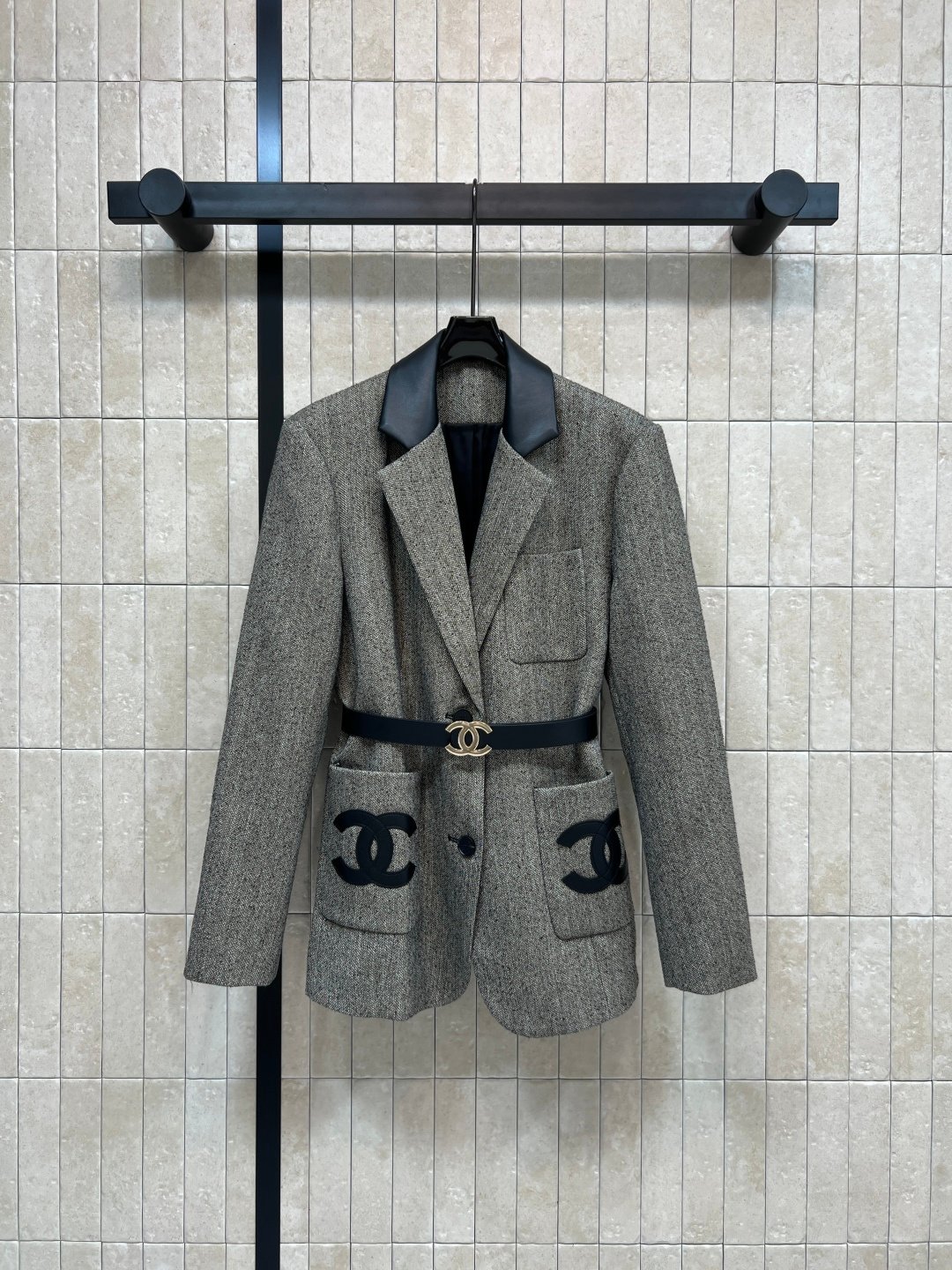 Chanel suit-style coat D111402 - Image 2