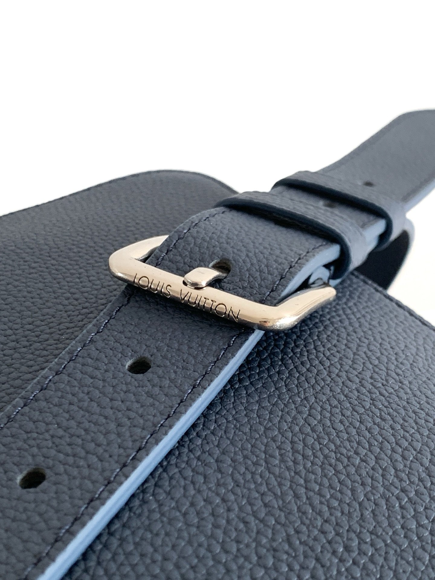 Louis Vuitton Boarding Messenger LV Aerogram - Men Bags L112102 - Image 8