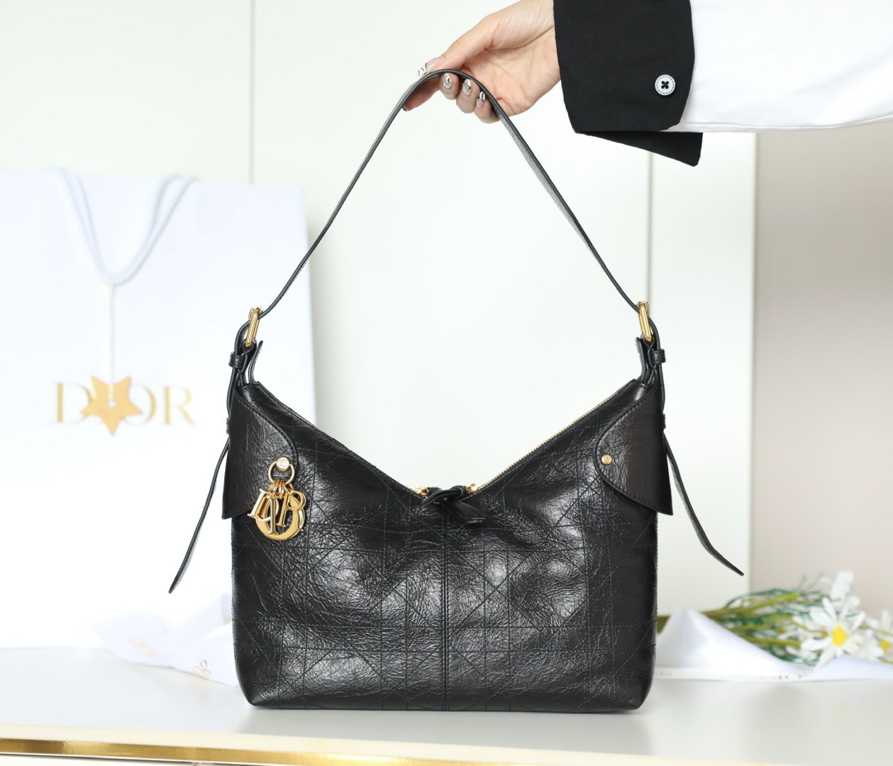 Dior Voyage Wrinkled Nubuck Shoulder Bag L111404