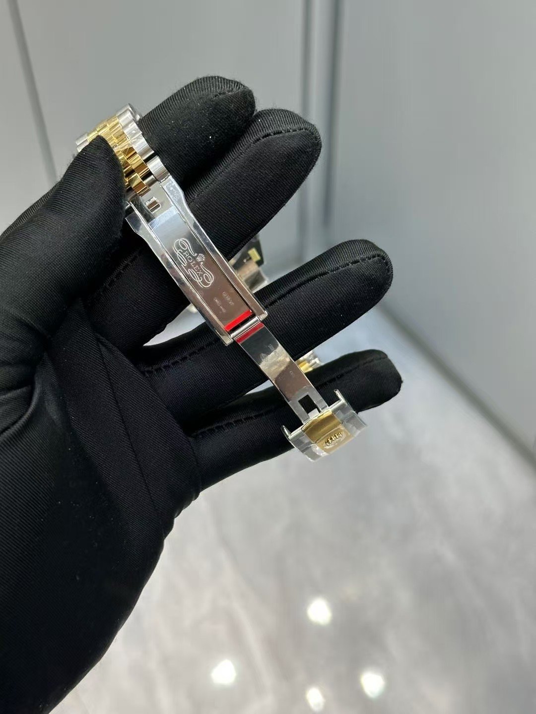 Rolex Oyster Perpetual Datejust 36 in yellow Rolesor L112202 - Image 5