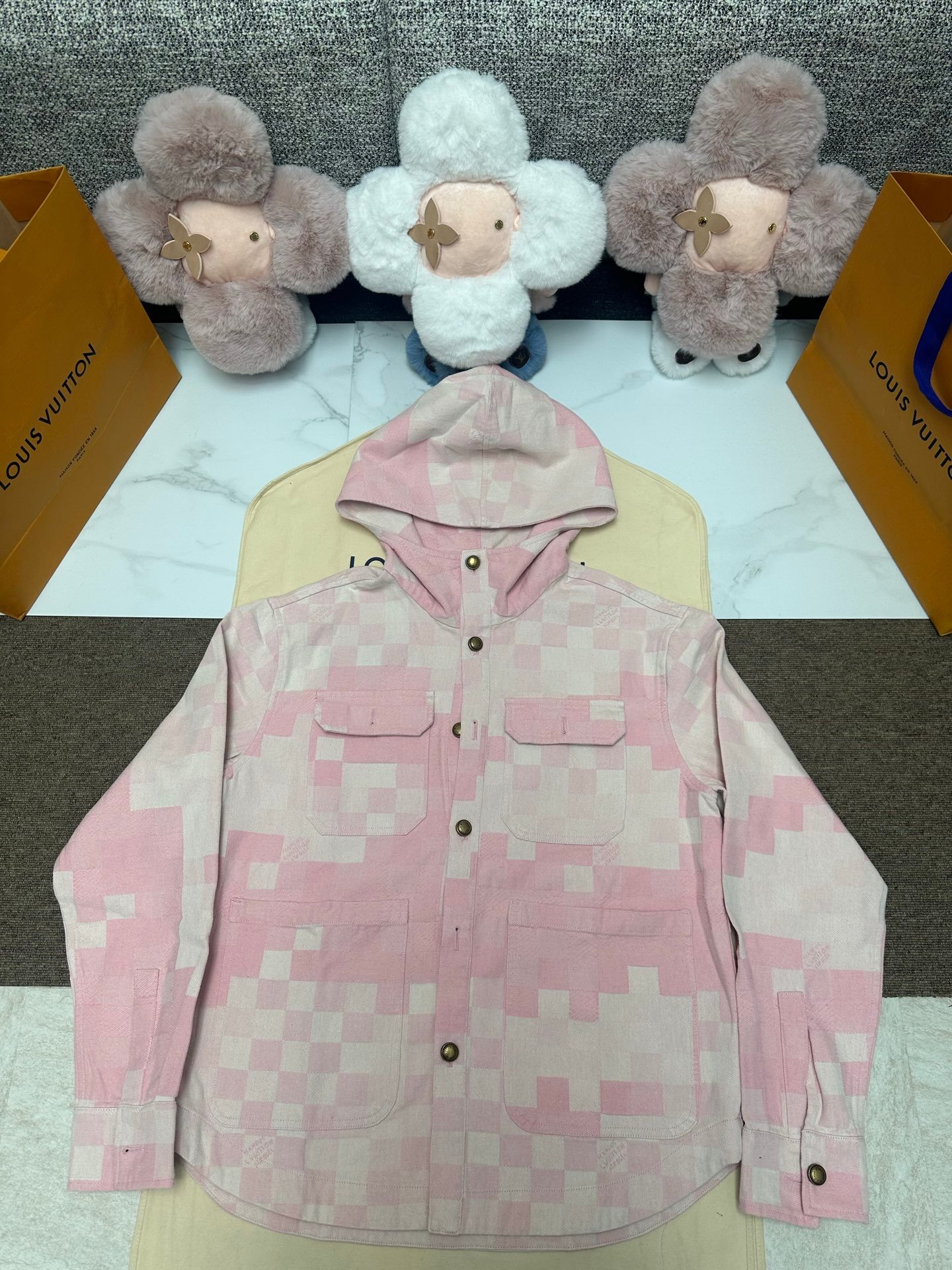 Louis Vuitton pink checkered pullover shirt 110803