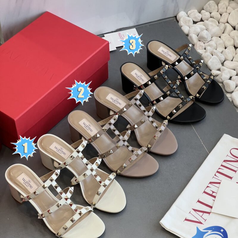 Valentino Heel-Studded Sandals D110105