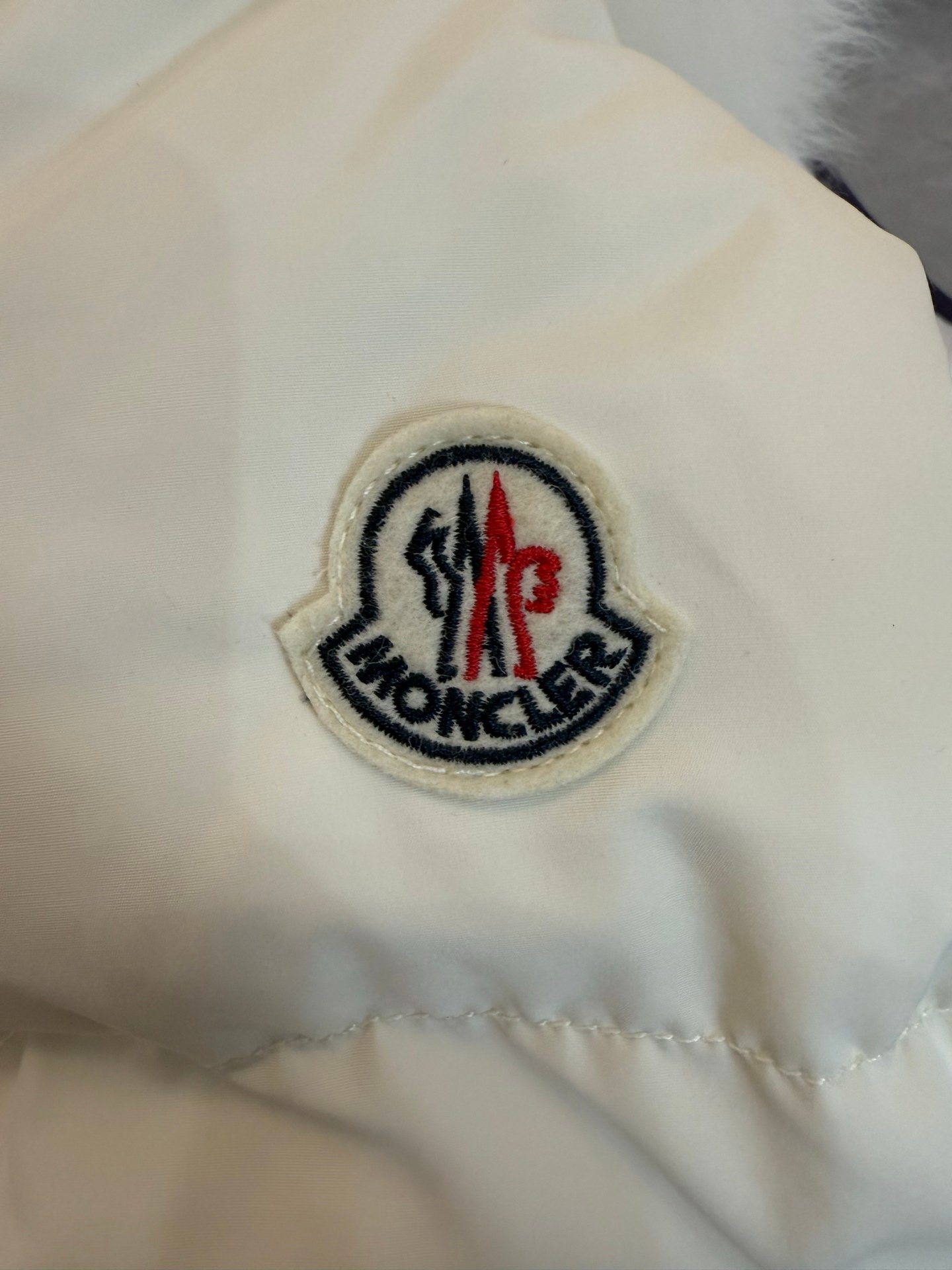 Moncler fox fur collar down jacket D110408 - Image 7
