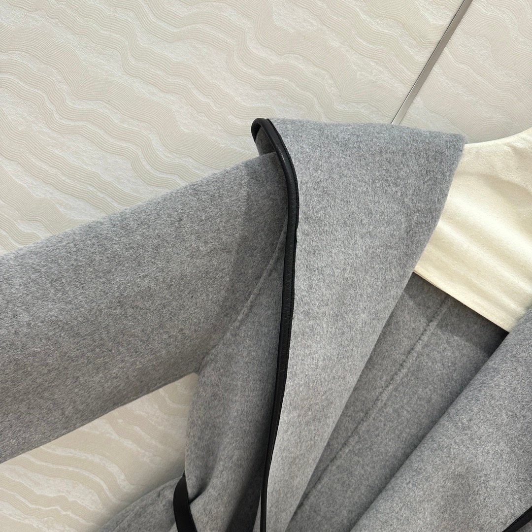 Bottega Veneta wool and cashmere blended hooded coat D110601 - Image 7