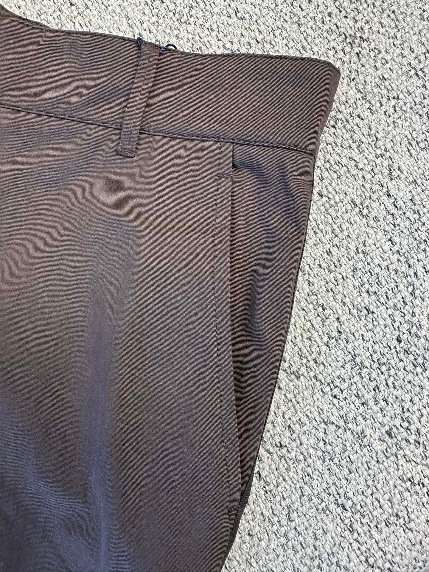 Louis Vuitton Cropped Chino Pants 110804 - Image 8