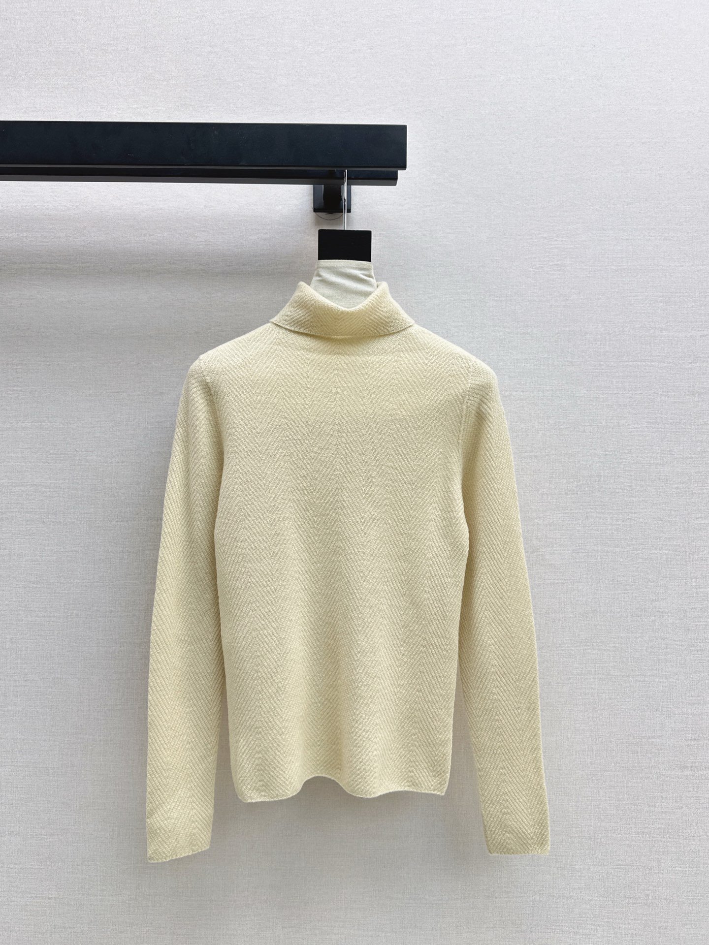 Loro Piana Turtleneck Cashmere Grain D111202 - Image 2