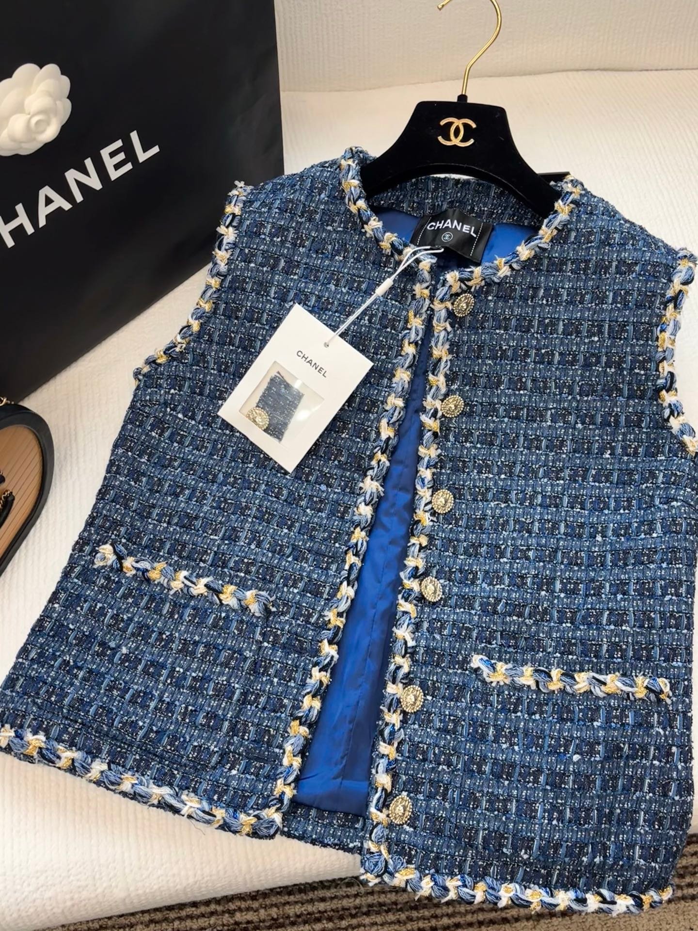 Chanel heavy-weight knitted check jacket D111210