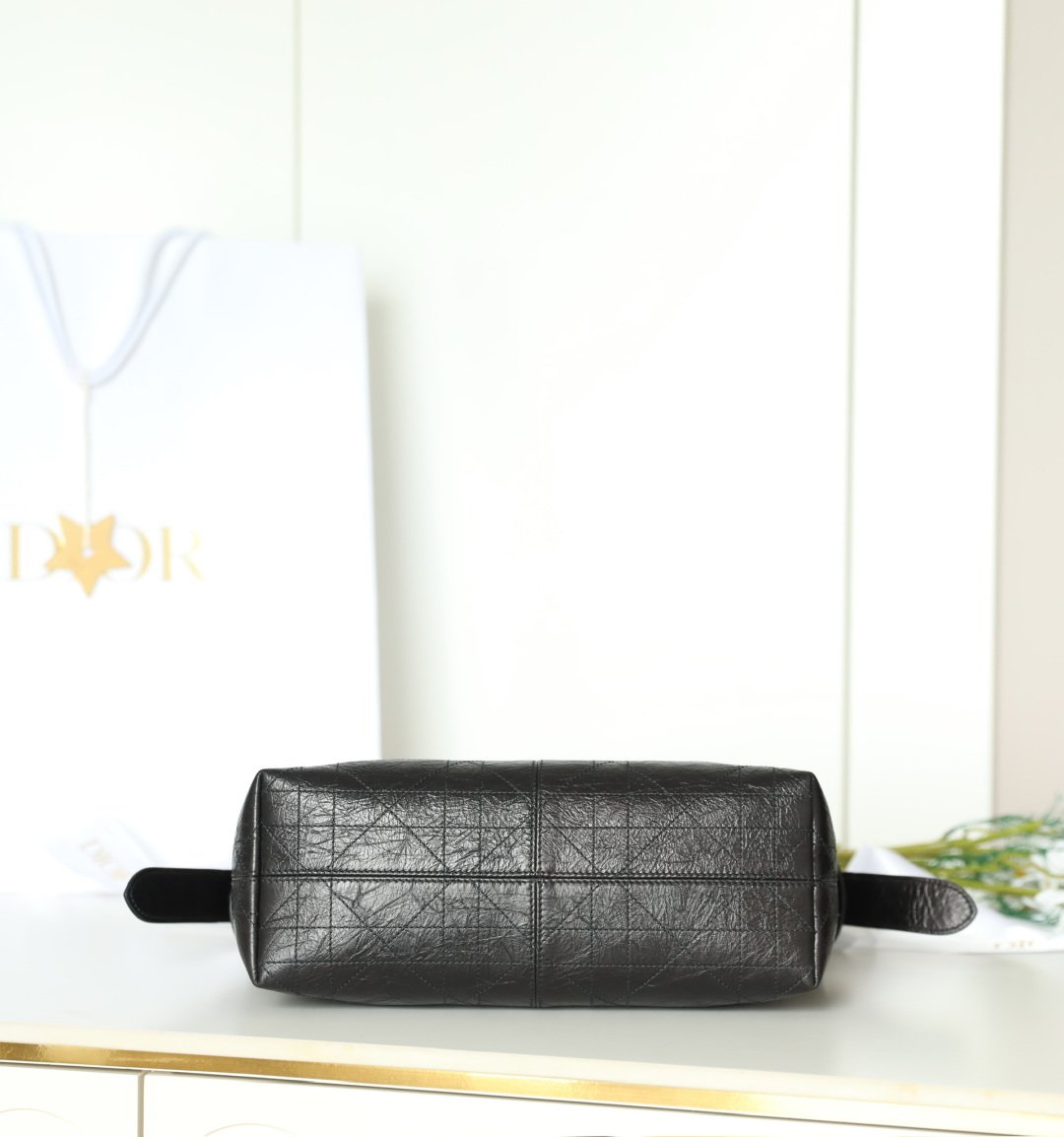 Dior Voyage Wrinkled Nubuck Shoulder Bag L111404 - Image 3