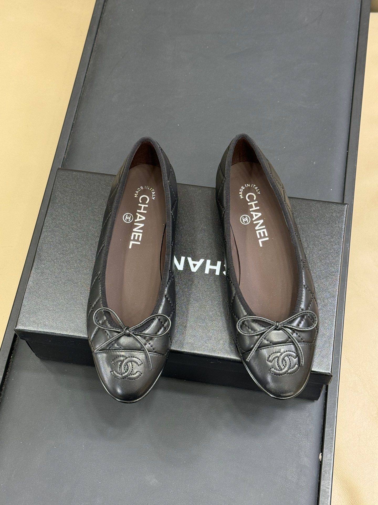 Chanel casual women's shoes L111505 - Image 2