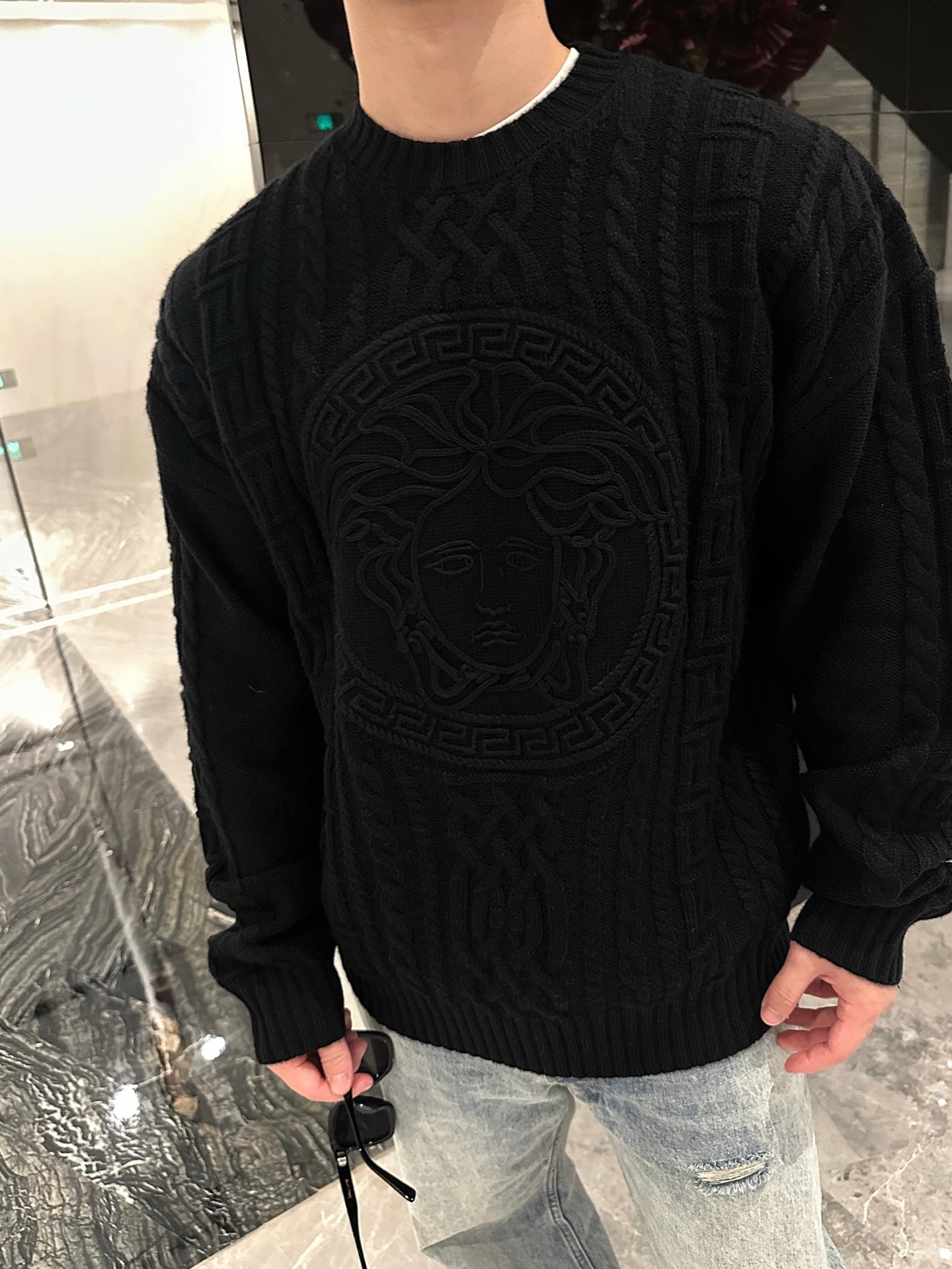 Versace Medusa embroidered cable-knit sweater 111801 - Image 9