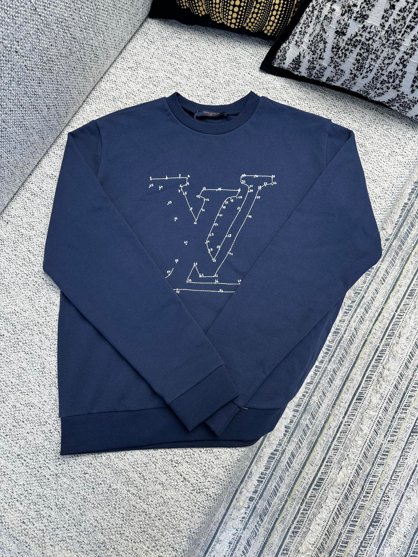 Louis Vuitton LV Stitch Crewneck 111803 - Image 2