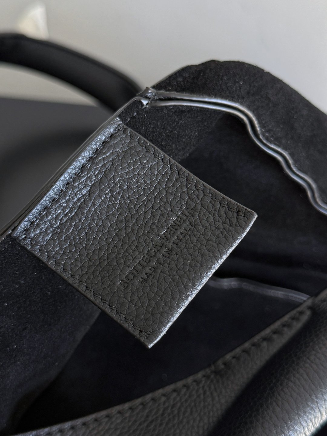 Bottega Veneta Women's Large Campana L111902 - Image 10