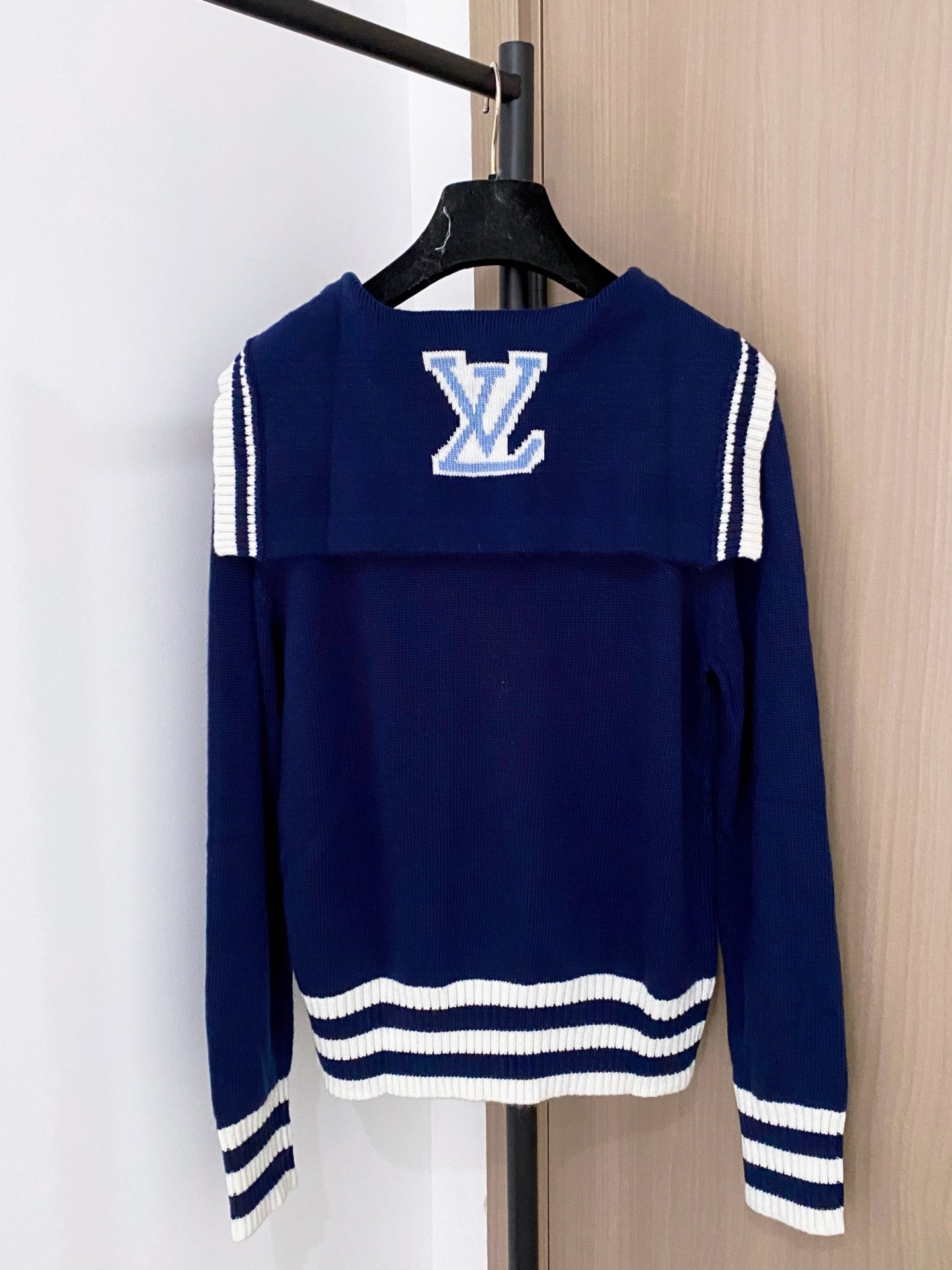 Louis Vuitton Sailor Collar Sweater D112001 - Image 6