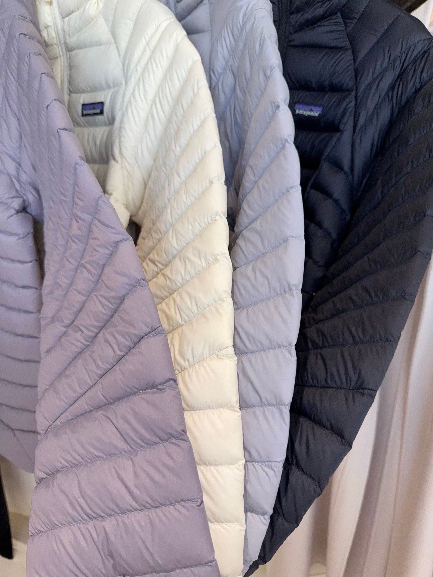 Patagonia Down Sweater Hoodie D112011 - Image 4