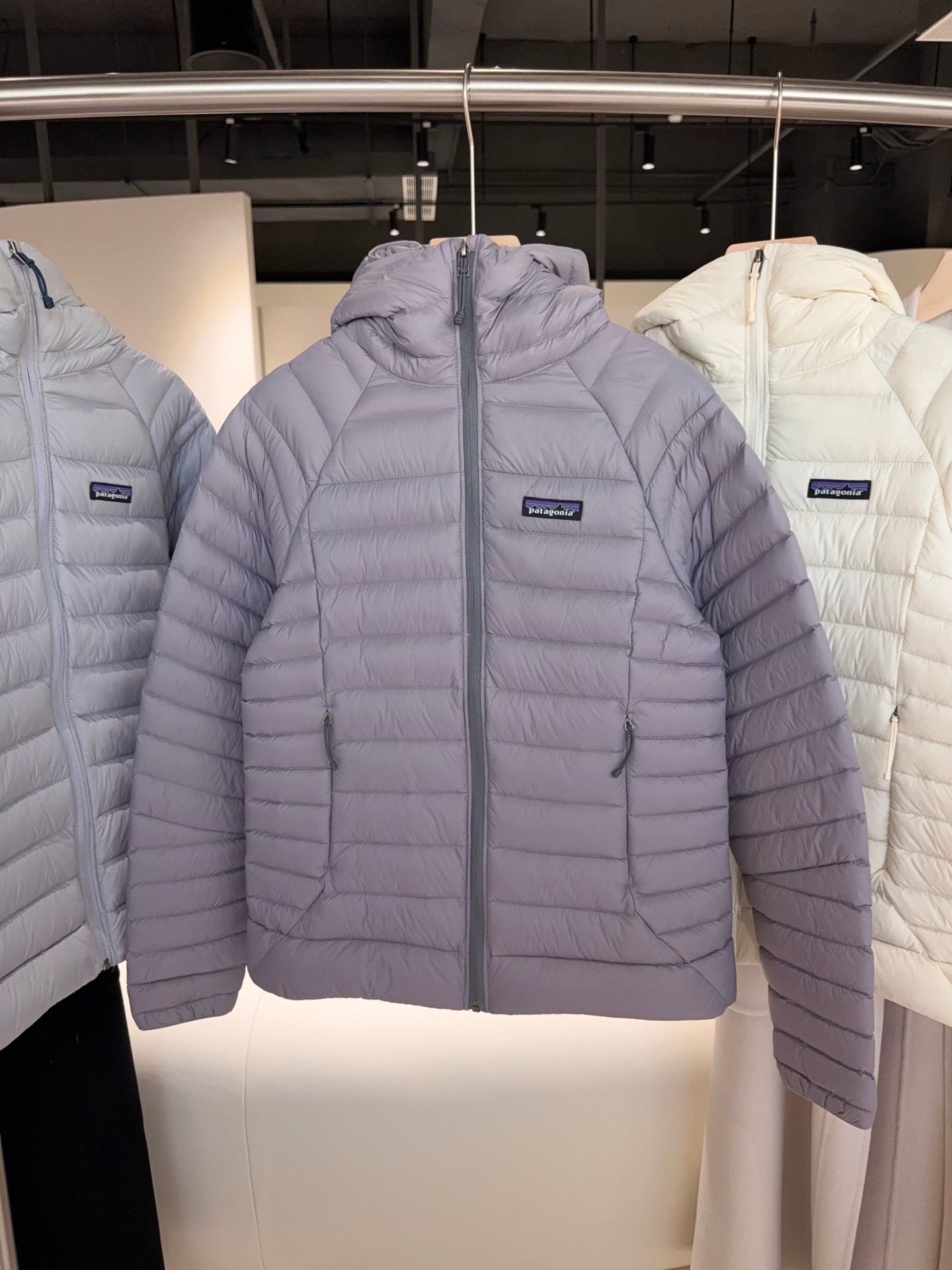 Patagonia Down Sweater Hoodie D112011 - Image 2