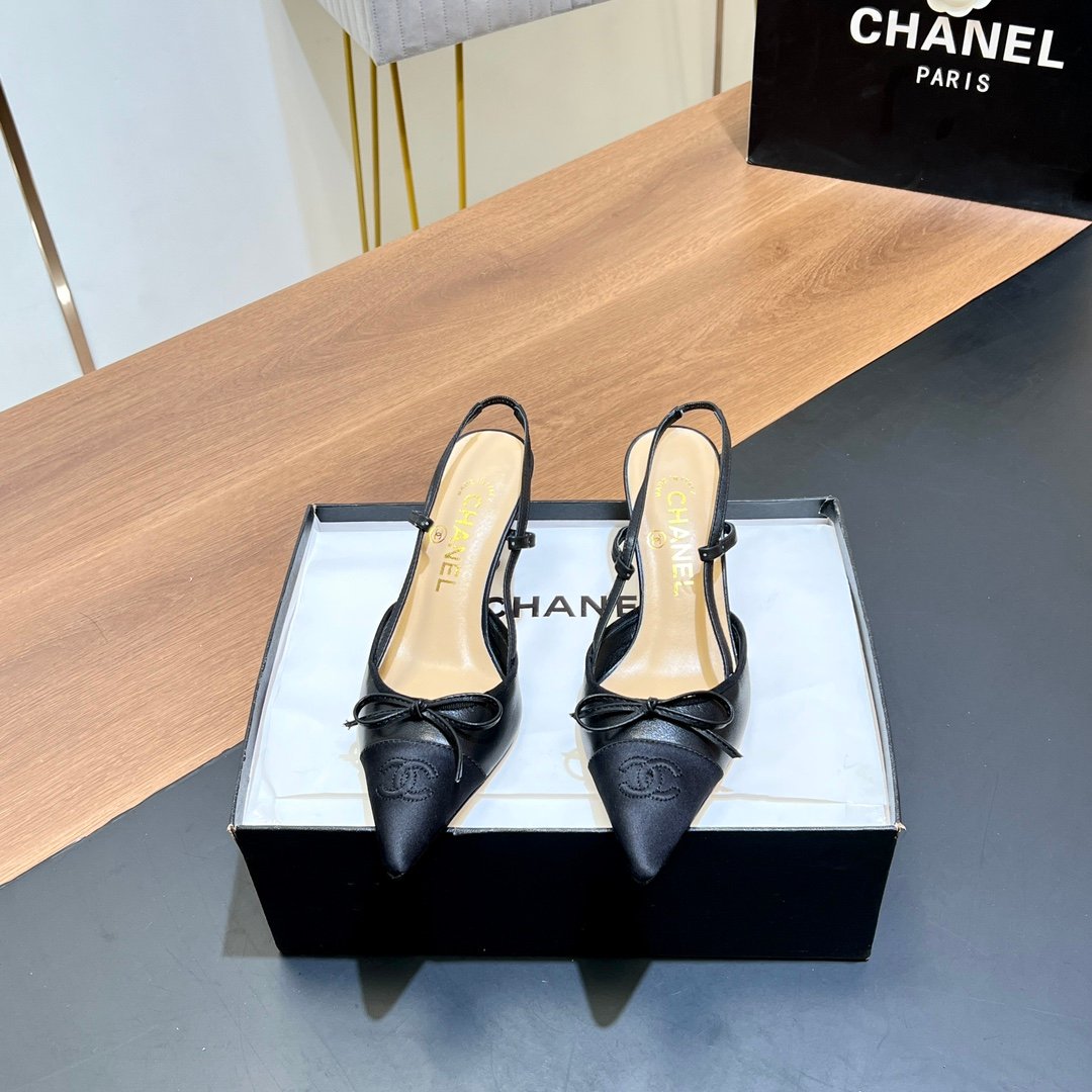 Chanel Pointed-Toe High-Heeled Sandals L112107 - Image 5