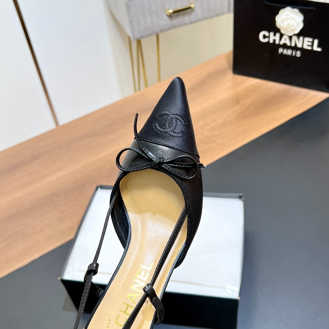 Chanel Pointed-Toe High-Heeled Sandals L112107 - Image 6