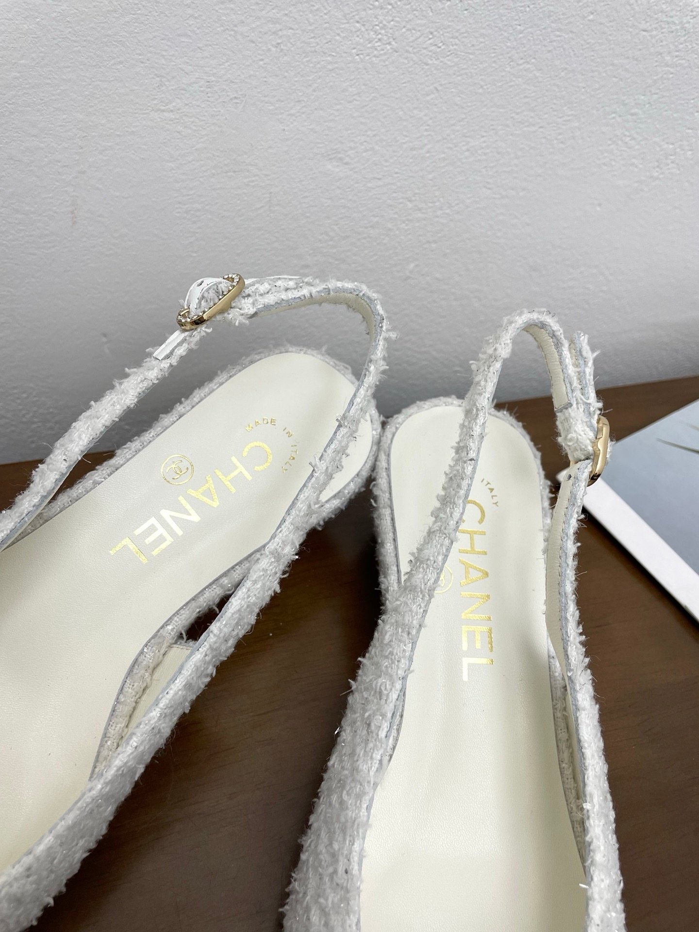Chanel wedge heel round-toe sandals L112108 - Image 5