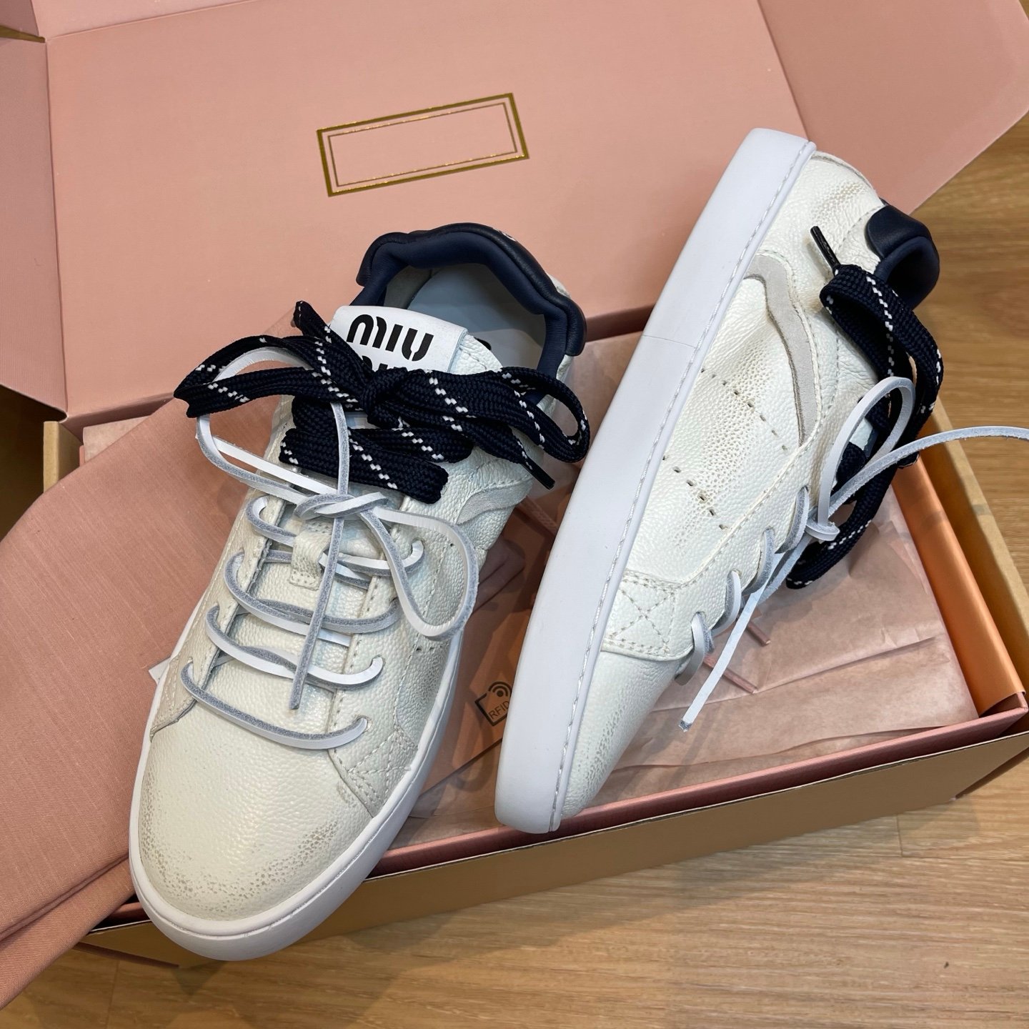 Miu Miu painted leather sports shoes L112503 - Image 4