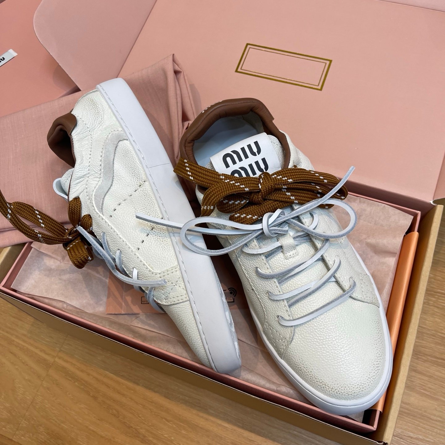 Miu Miu painted leather sports shoes L112503 - Image 10