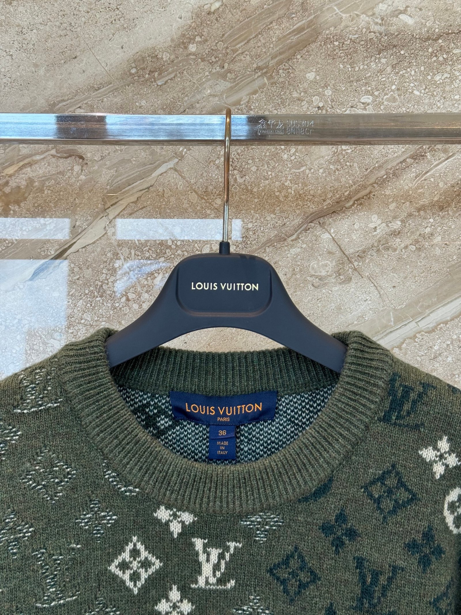 Louis Vuitton Monogram Pullover D112704 - Image 4