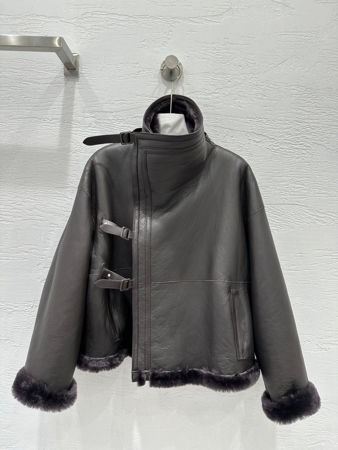 Hermès handcrafted fur and leather jacket coat D120204 - Image 2