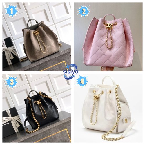 CHANEL Leather Shoulder Bag L120902