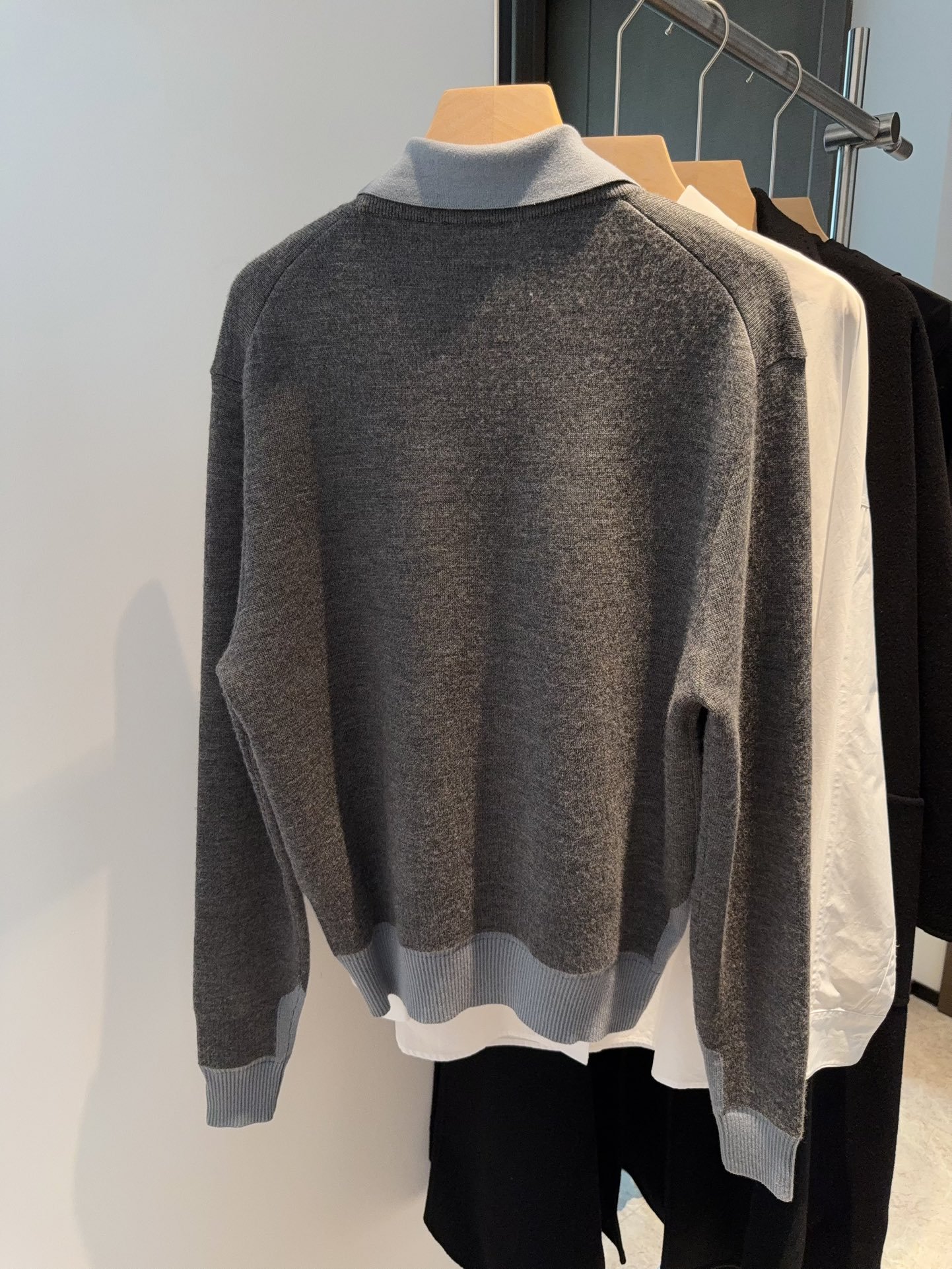 Miu Miu Grey V-neck Knit Sweater D120201 - Image 3