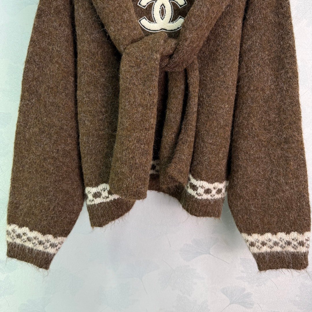 CHANEL Shawl-Sleeve Sweater D120202 - Image 5