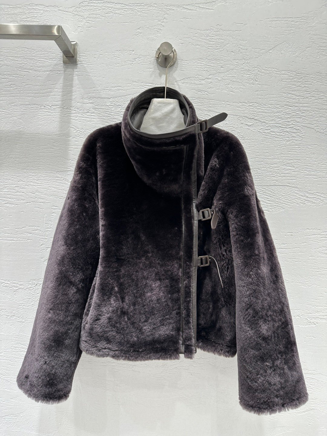 Hermès handcrafted fur and leather jacket coat D120204 - Image 5