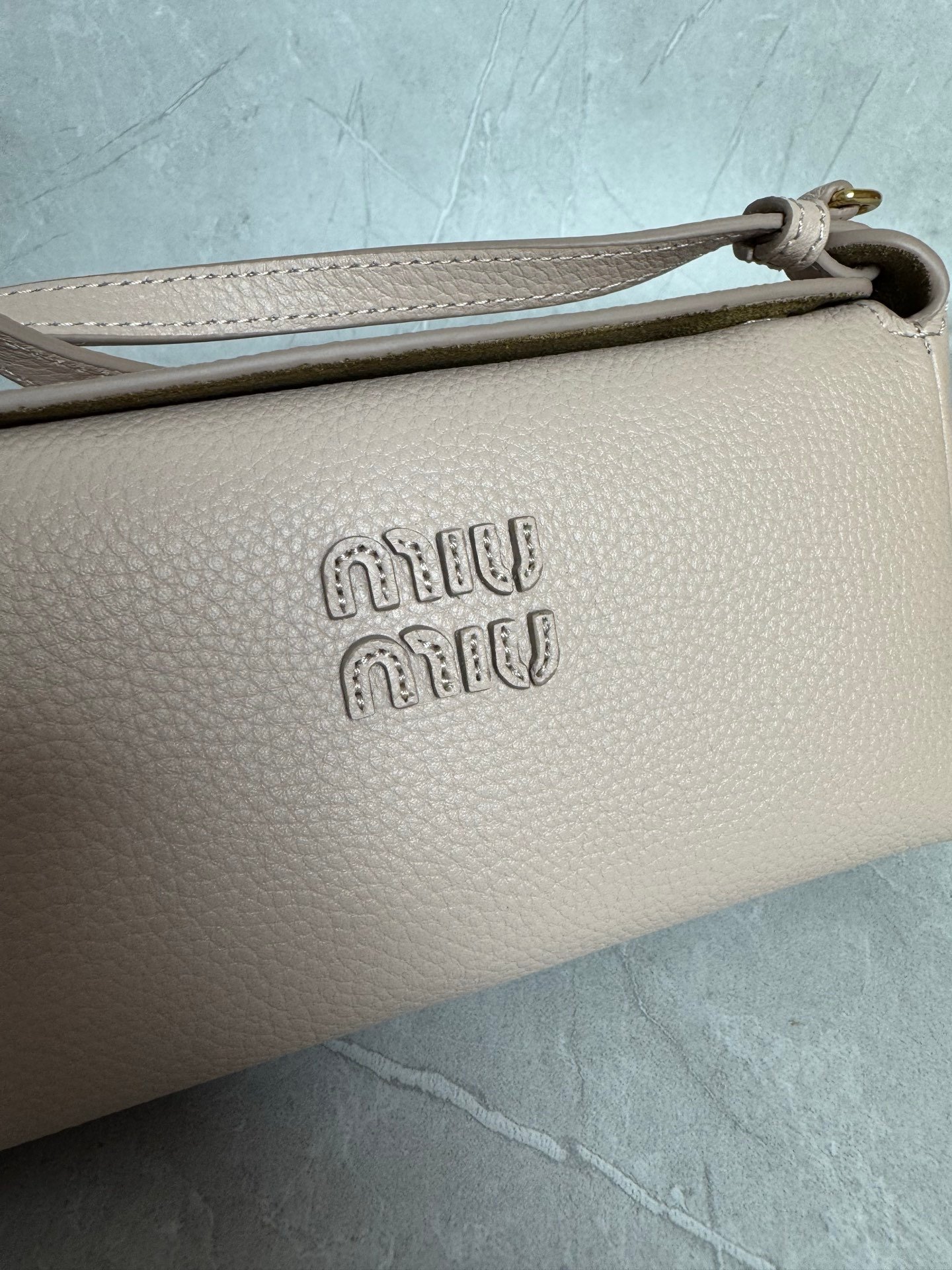 Miu Miu Leather Pouch L120207 - Image 6