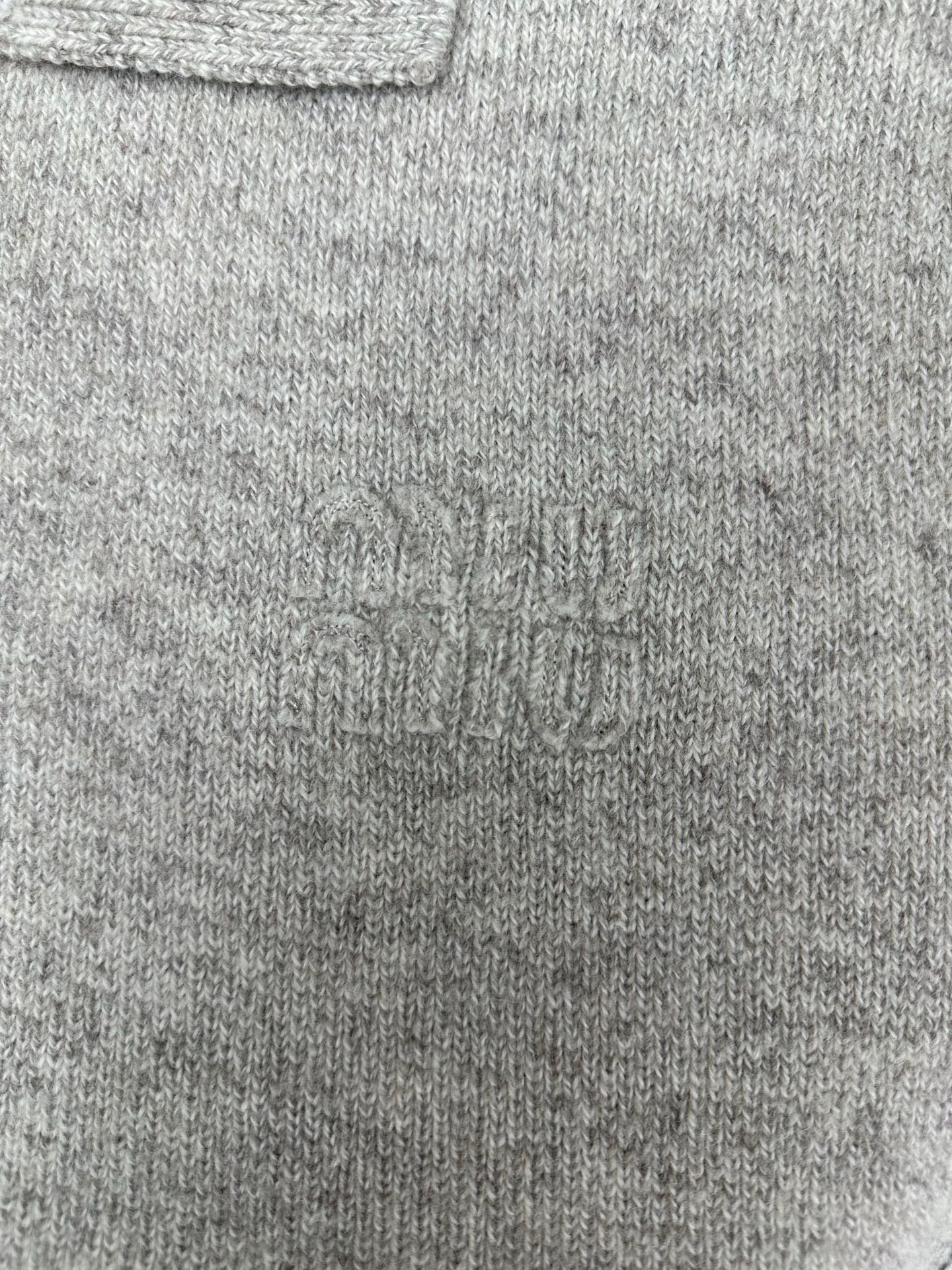 Miumiu Zippered Blouse D120403 - Image 4