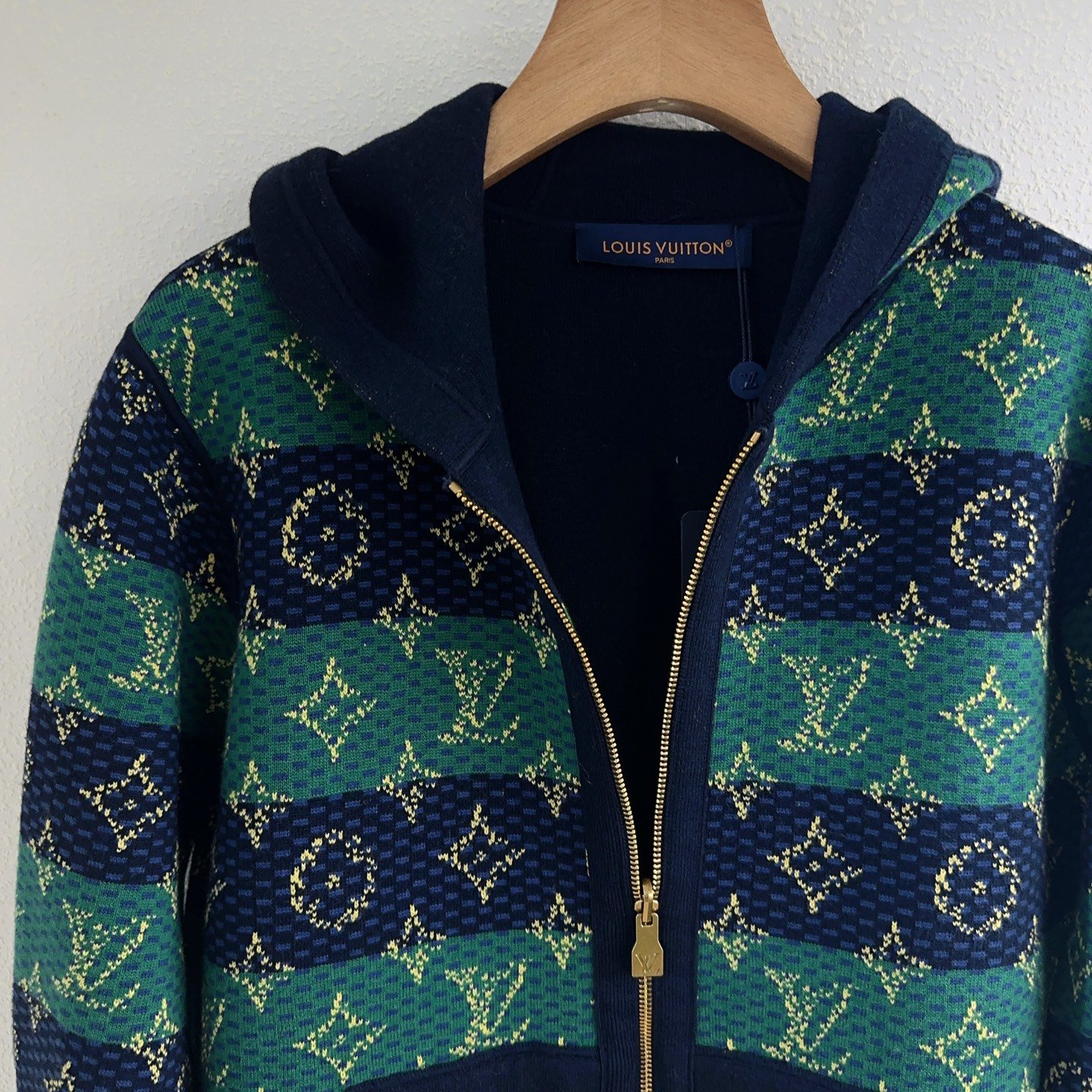LV Hooded Zip Knit Cardigan D120404 - Image 6