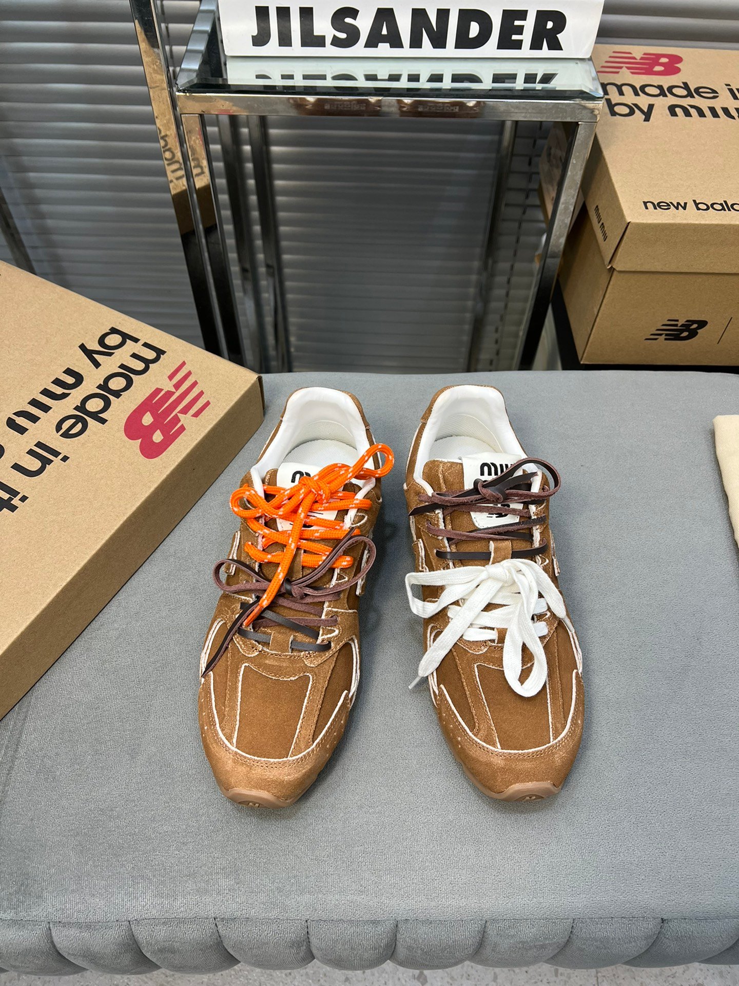 MiuMiu leather training shoes L120403 - Image 2