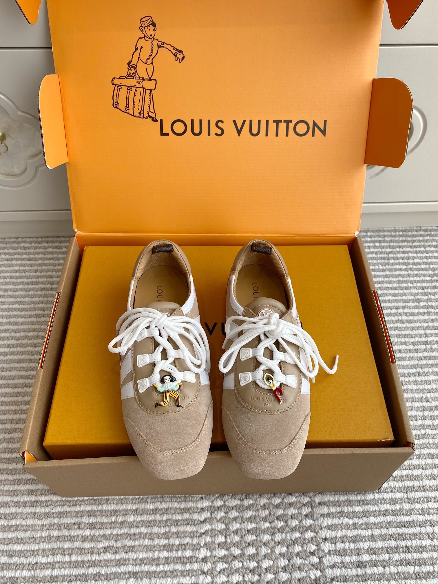 LV leather shoes L120501 - Image 2