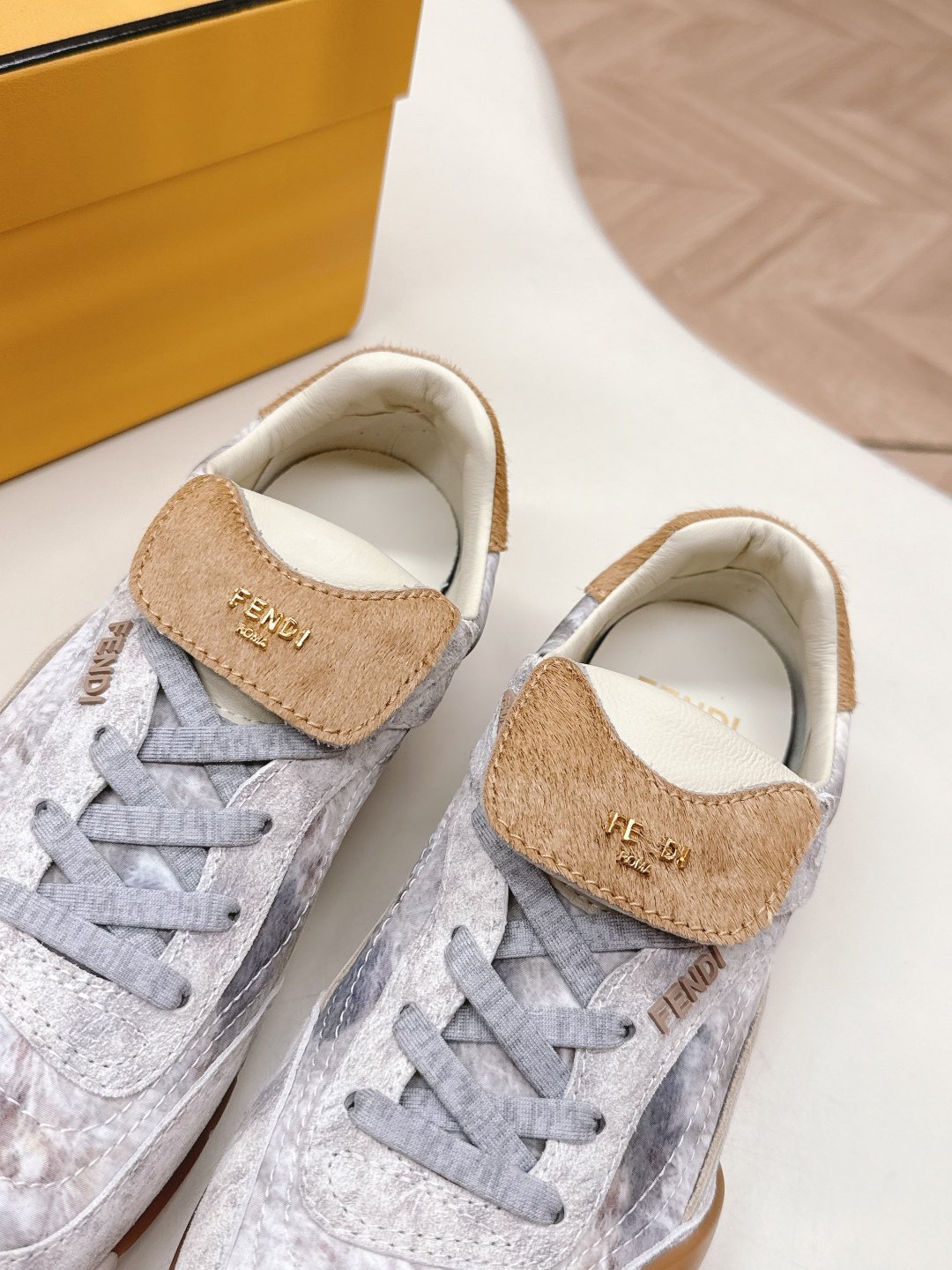 Fendi leather shoes L120503 - Image 5