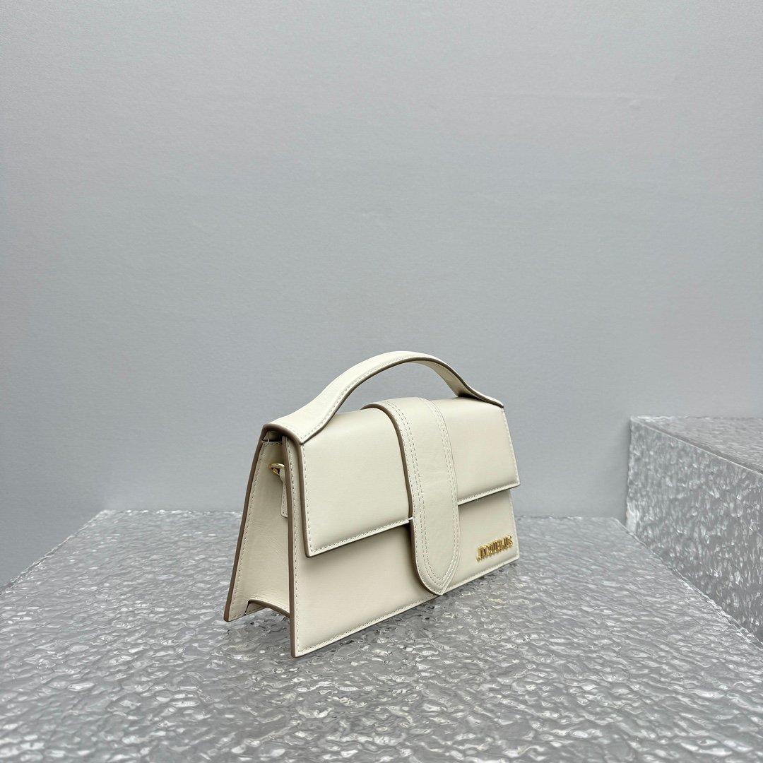 JACQUEMUS The Large Bambino L120504 - Image 3