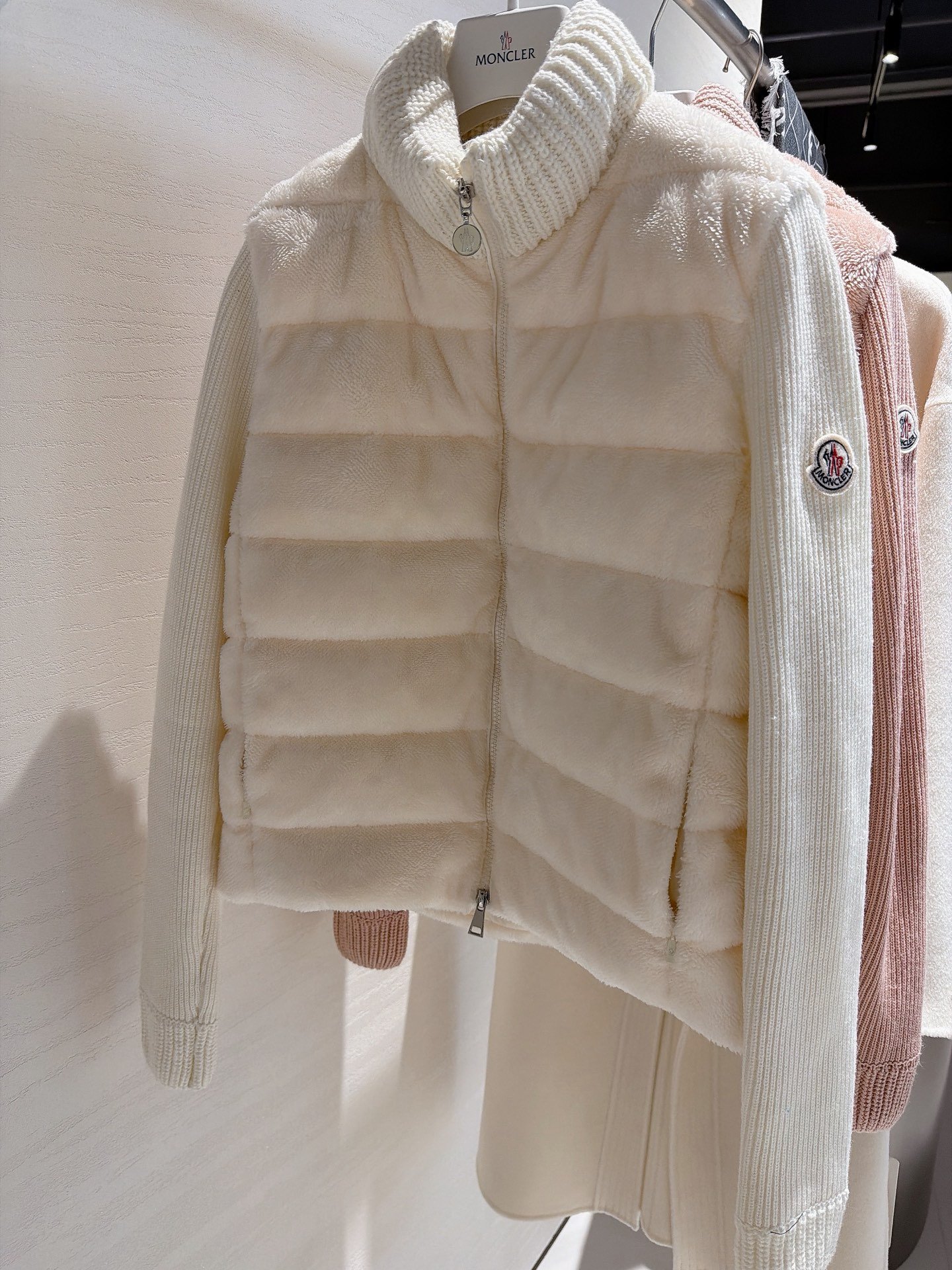 Moncler Faux fur cardigan D120905 - Image 6