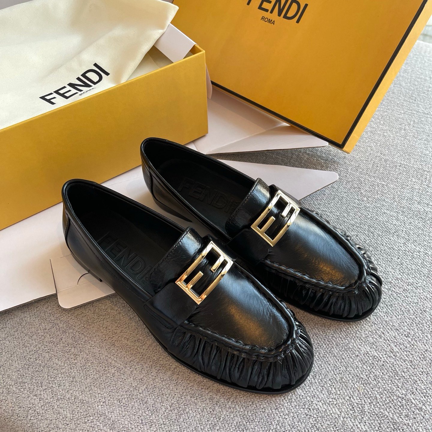 Fendi Baguette Leather Penny Loafers L120906 - Image 3