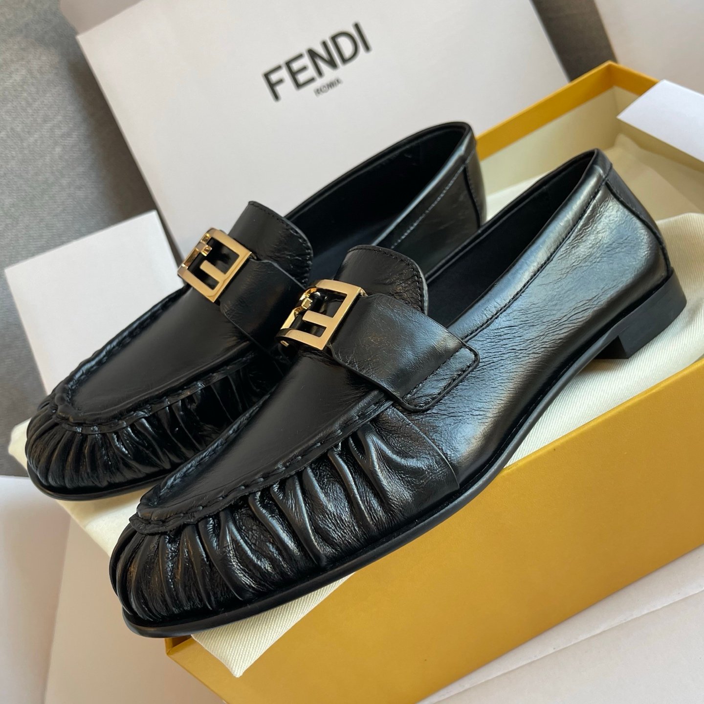 Fendi Baguette Leather Penny Loafers L120906 - Image 7