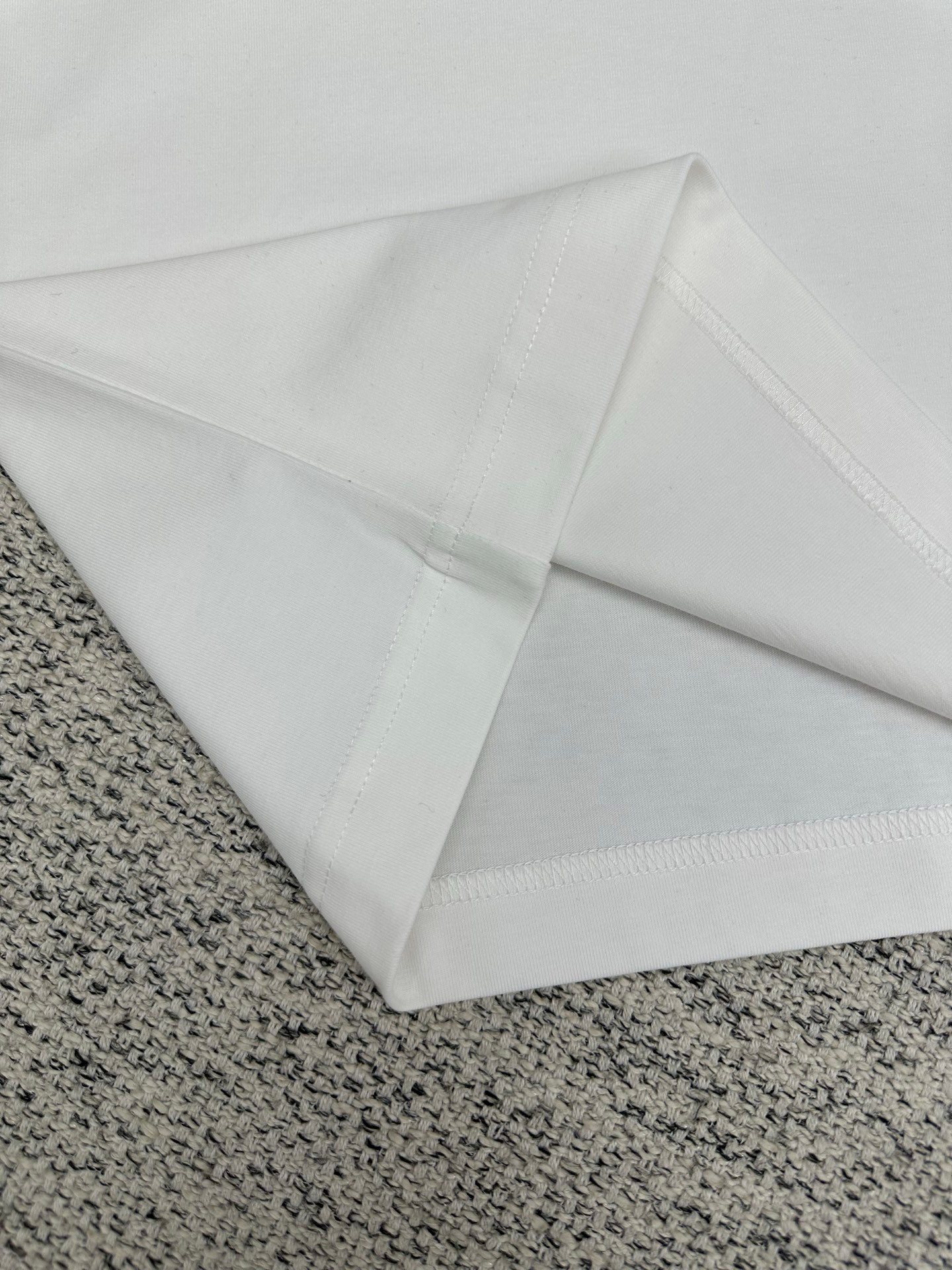 Burberry equestrian knight logo checkered cotton T-shirt 121004 - Image 3