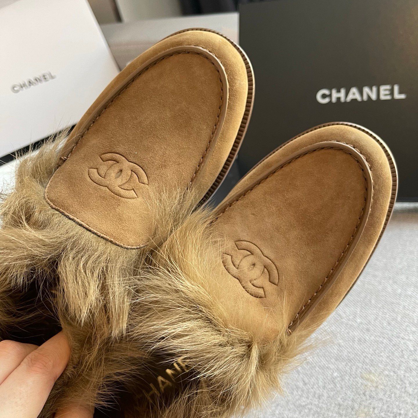 Chanel Moccasins - Suede kidskin & shearling lambskin L121008 - Image 8