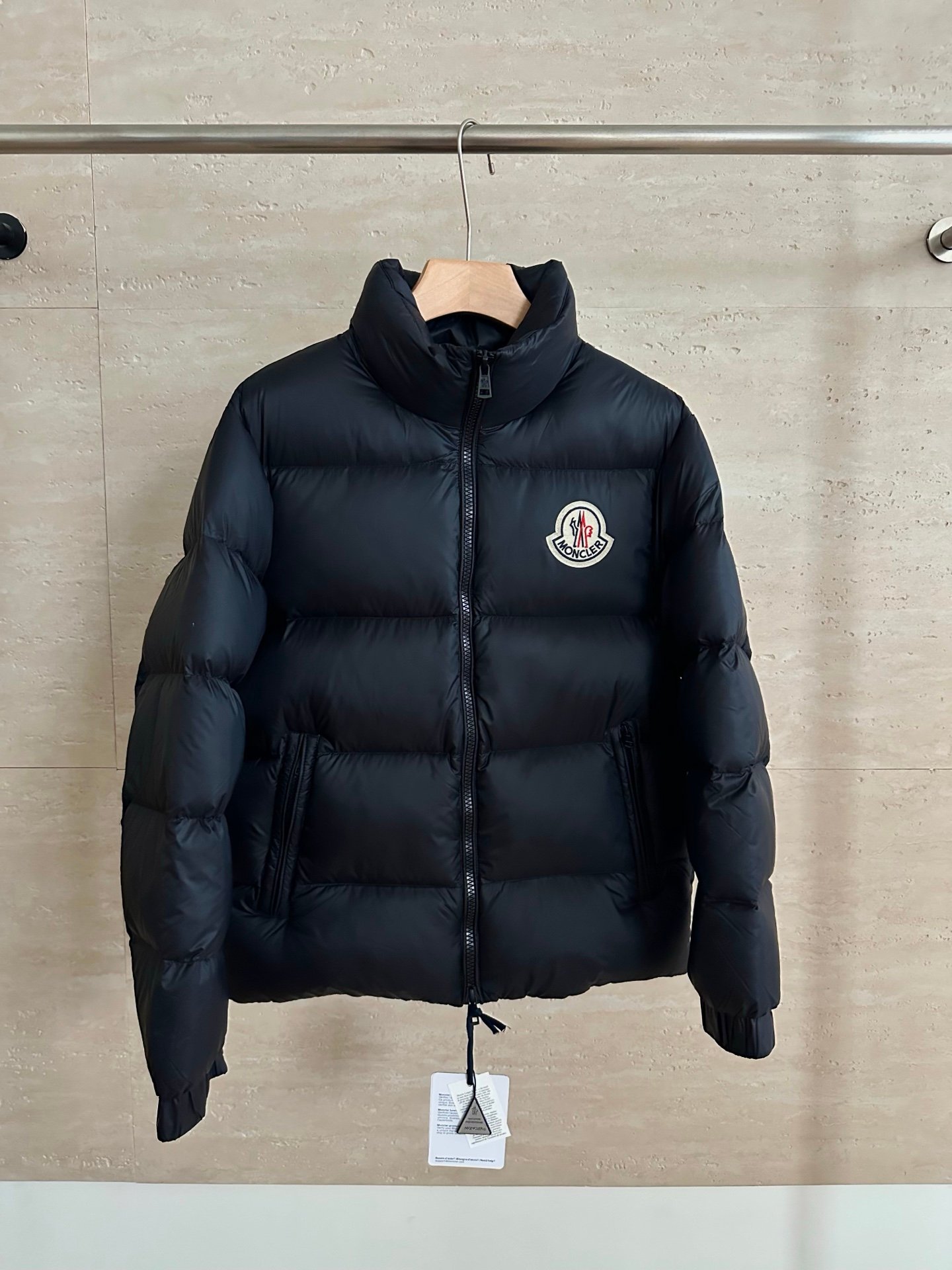 Moncler Down jacket unisex- classic style, made of goose down material 121301 - Image 2