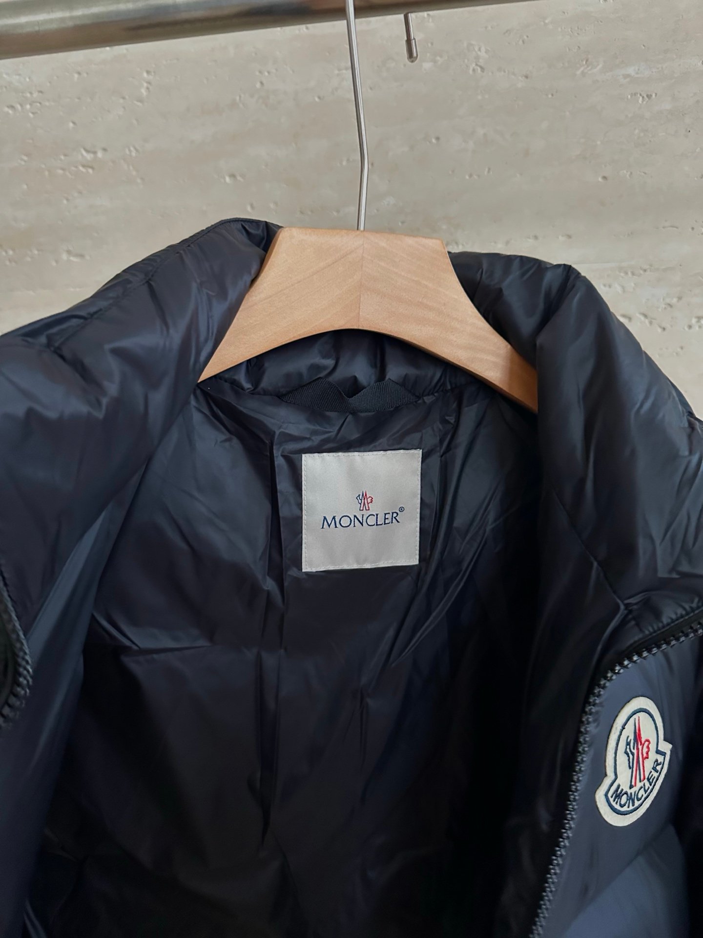 Moncler Down jacket unisex- classic style, made of goose down material 121301 - Image 4