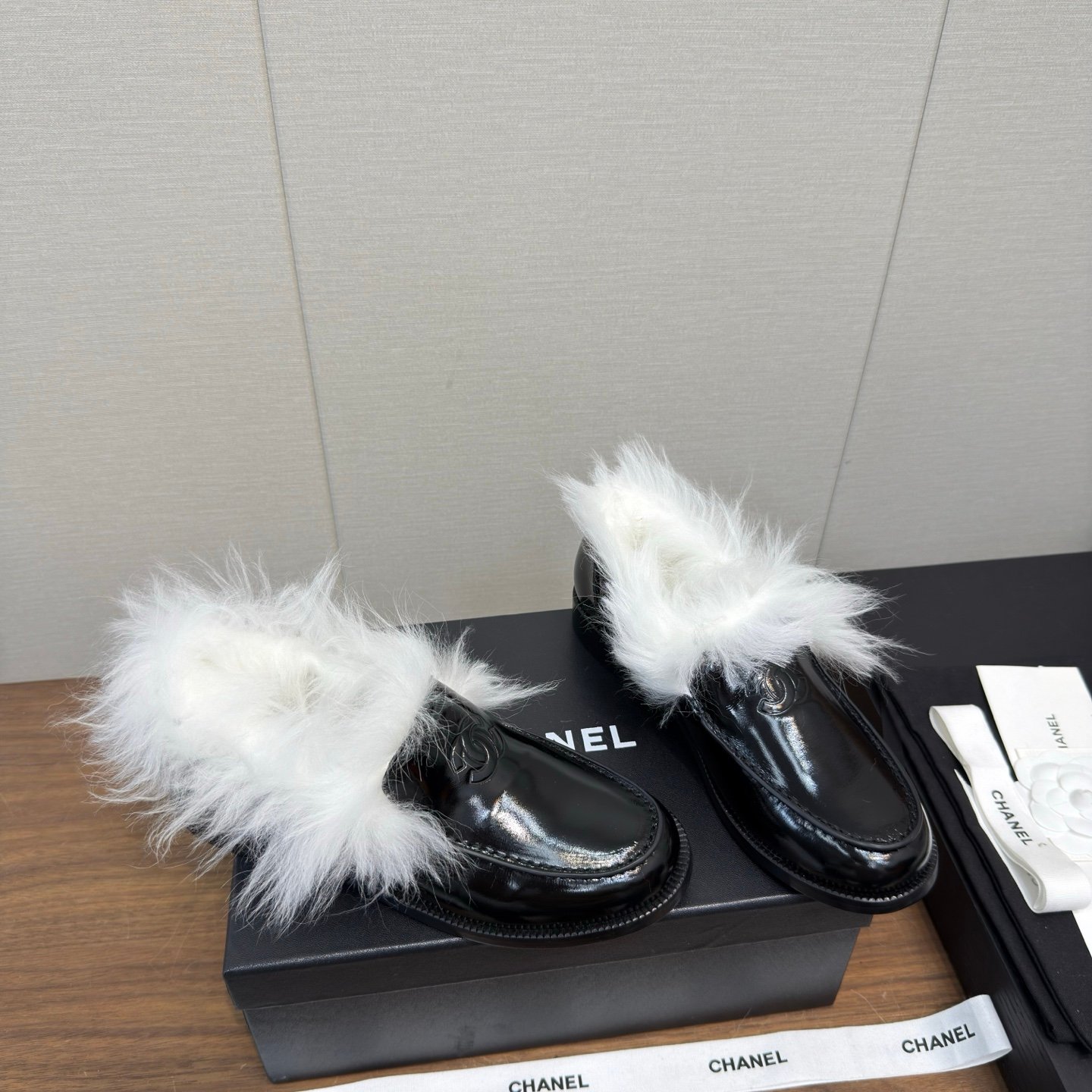 Chanel Moccasins - Suede kidskin & shearling lambskin L121505 - Image 6