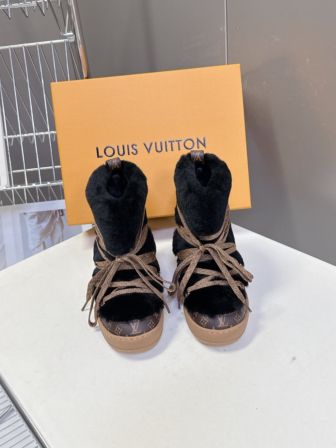 Louis Vuitton LV Cloud Lace-Up Ankle Boot Sneaker - Shoes L121507 - Image 2