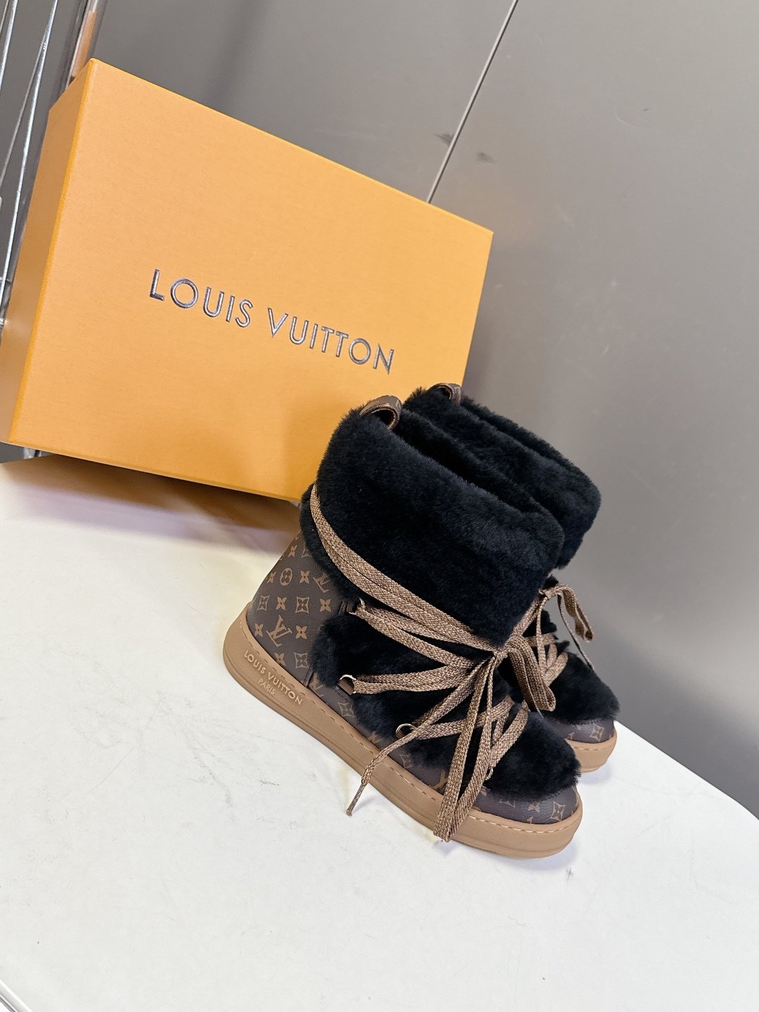 Louis Vuitton LV Cloud Lace-Up Ankle Boot Sneaker - Shoes L121507 - Image 3