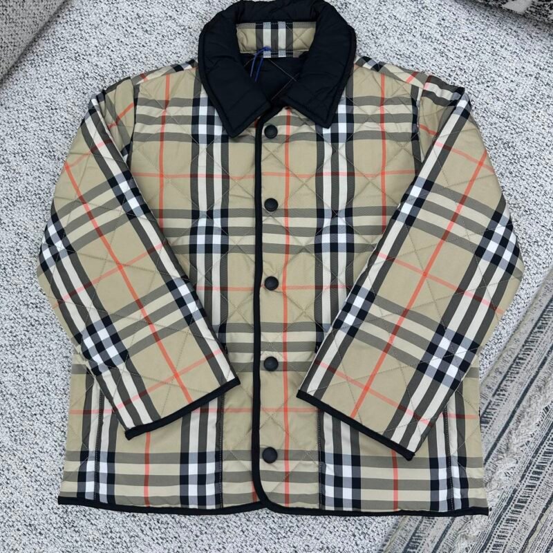 Burberry check-patterned quilted nylon barn jacket 121604