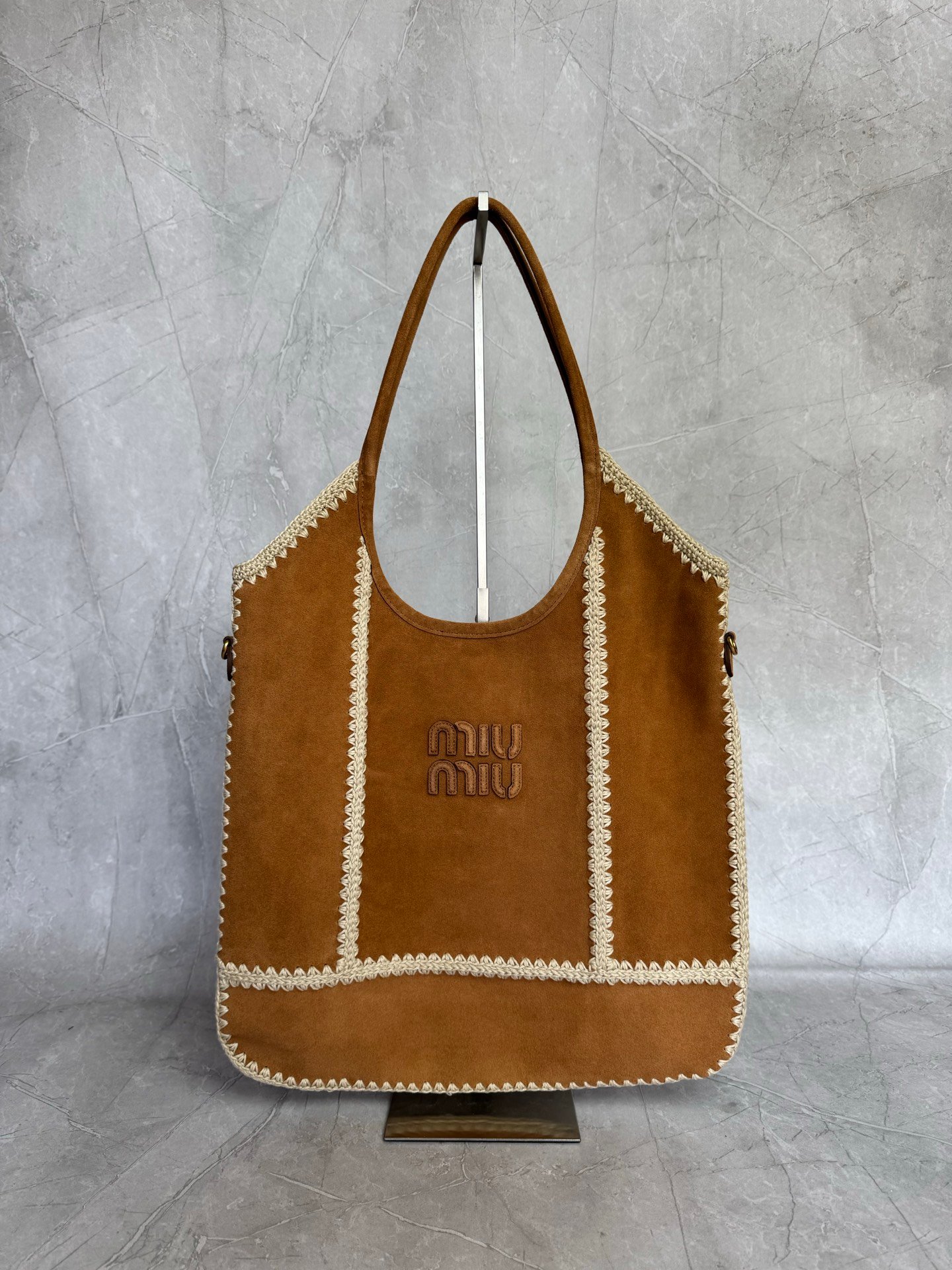 Miu Miu Ivy Leather Bag L121608