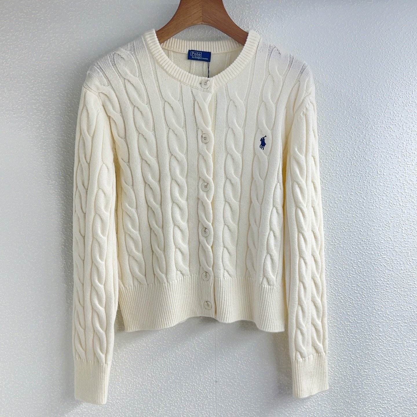 Polo classic twisted logo embroidered round-neck knitted cardigan D121701 - Image 4